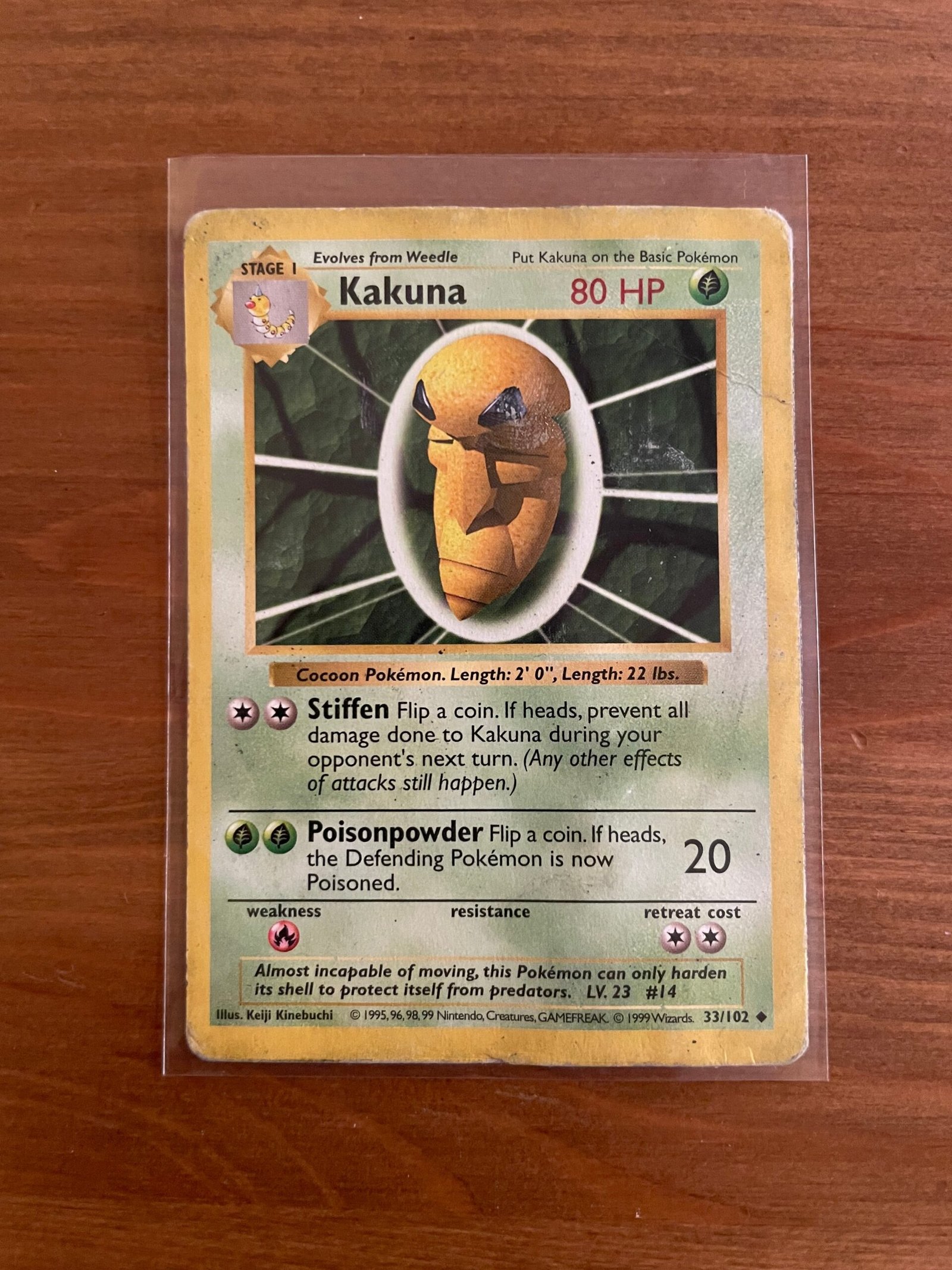 Kakuna - 33/102 - Uncommon - Unlimited Edition Shadowless